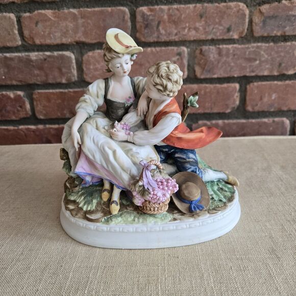 Vintage Seto Ceramics Made in Japan Courtship Figurines - Picture 1 of 5